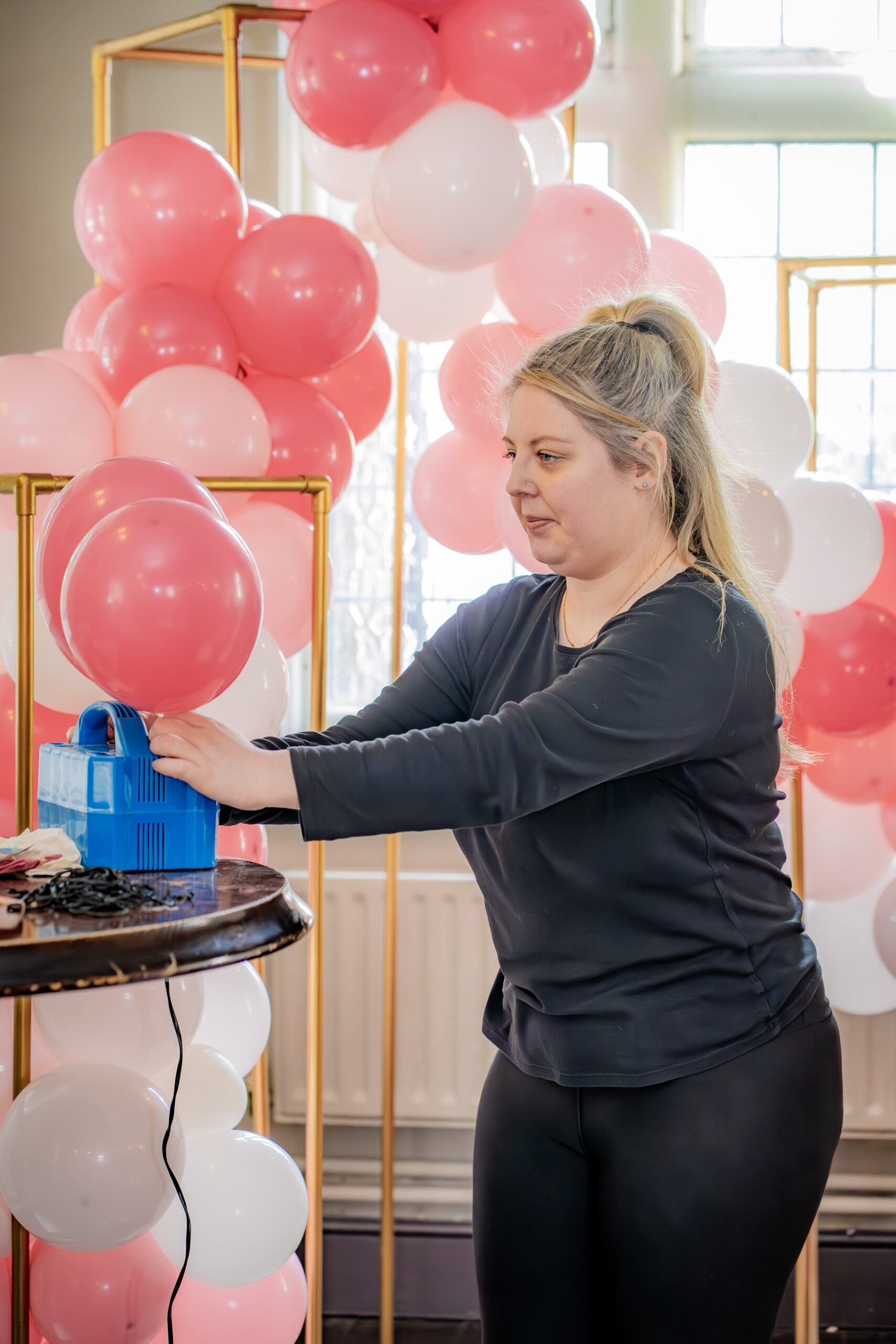 Contact me - Ellie Collins - Balloonz UK